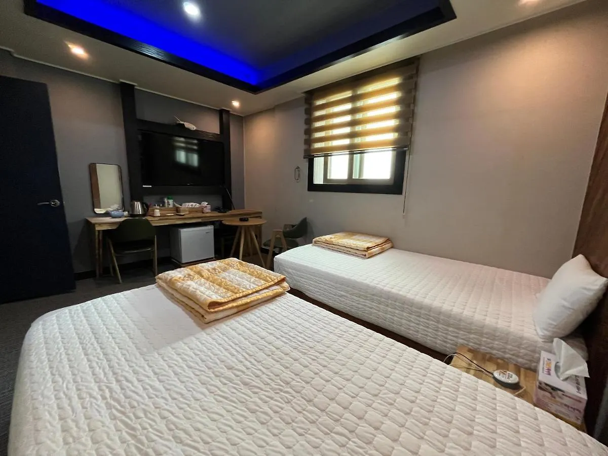 Maldives Hotel & Hostel Pusan Jižní Korea