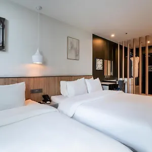 2* 호텔 그레이 193