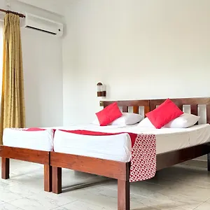 Grand 4*, Kandy Sri Lanka