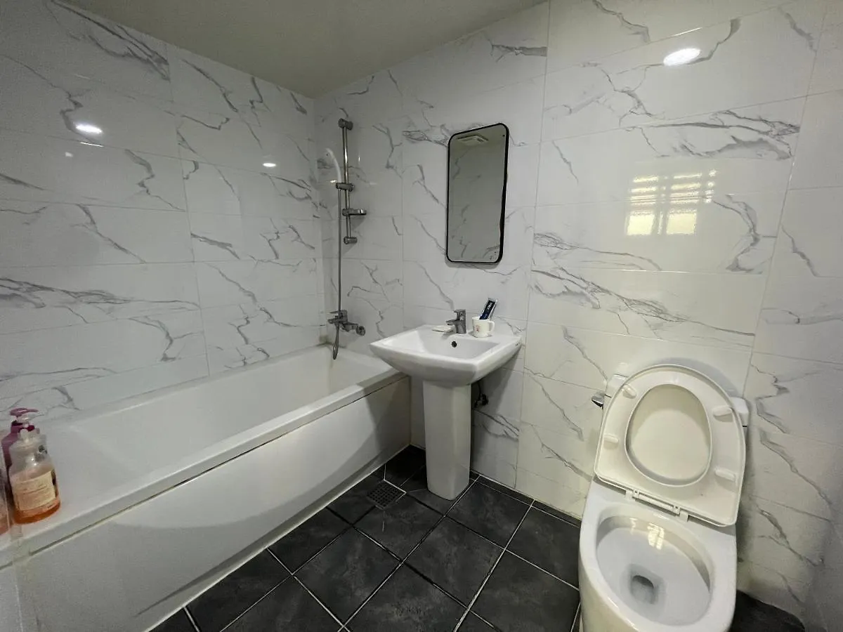 Maldives Hotel & Hostel Busan