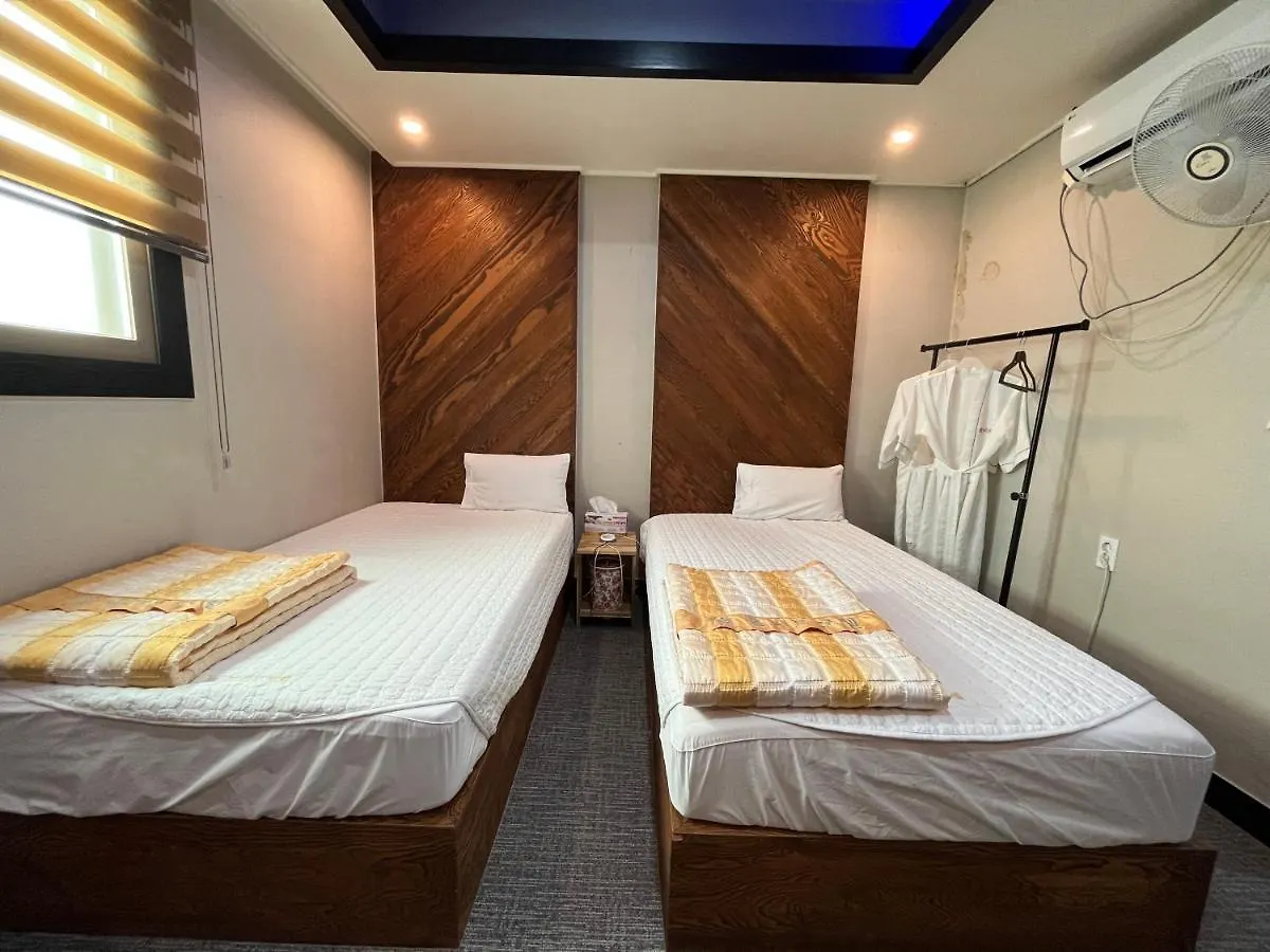 Maldives Hotel & Hostel Busan South Korea