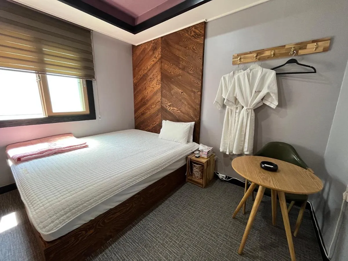Maldives Hotel & Hostel Busan South Korea