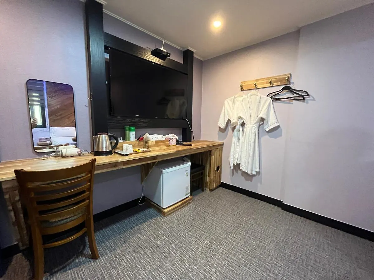 Maldives Hotel & Hostel Busan South Korea