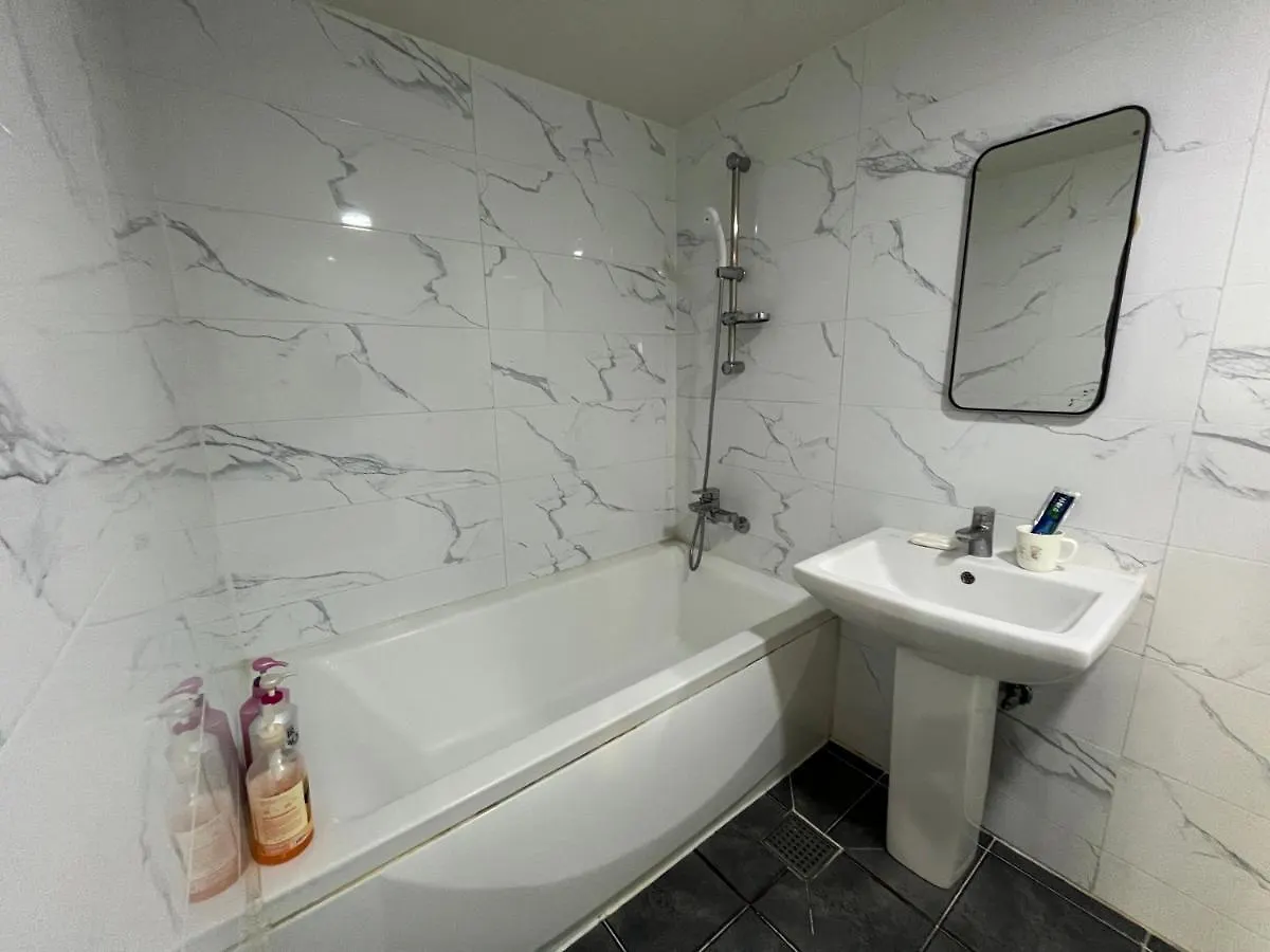 Maldives Hotel & Hostel Busan