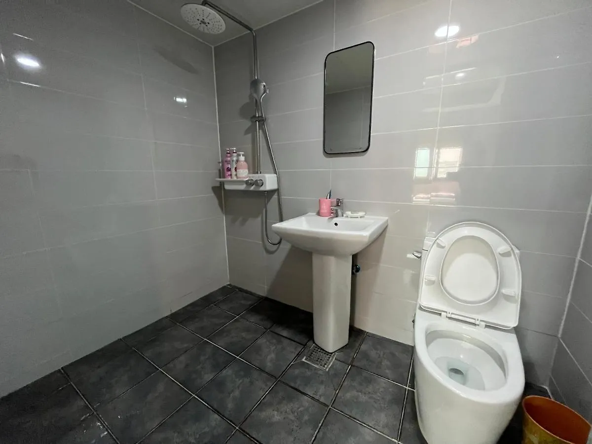 Maldives Hotel & Hostel Busan